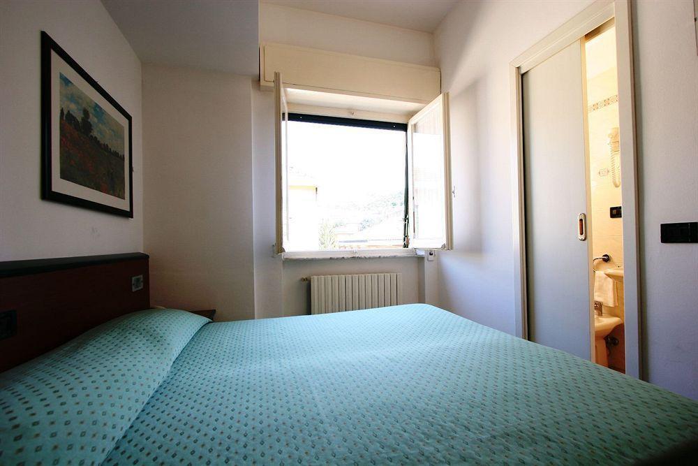Albergo Adriana Celle Ligure Exterior foto