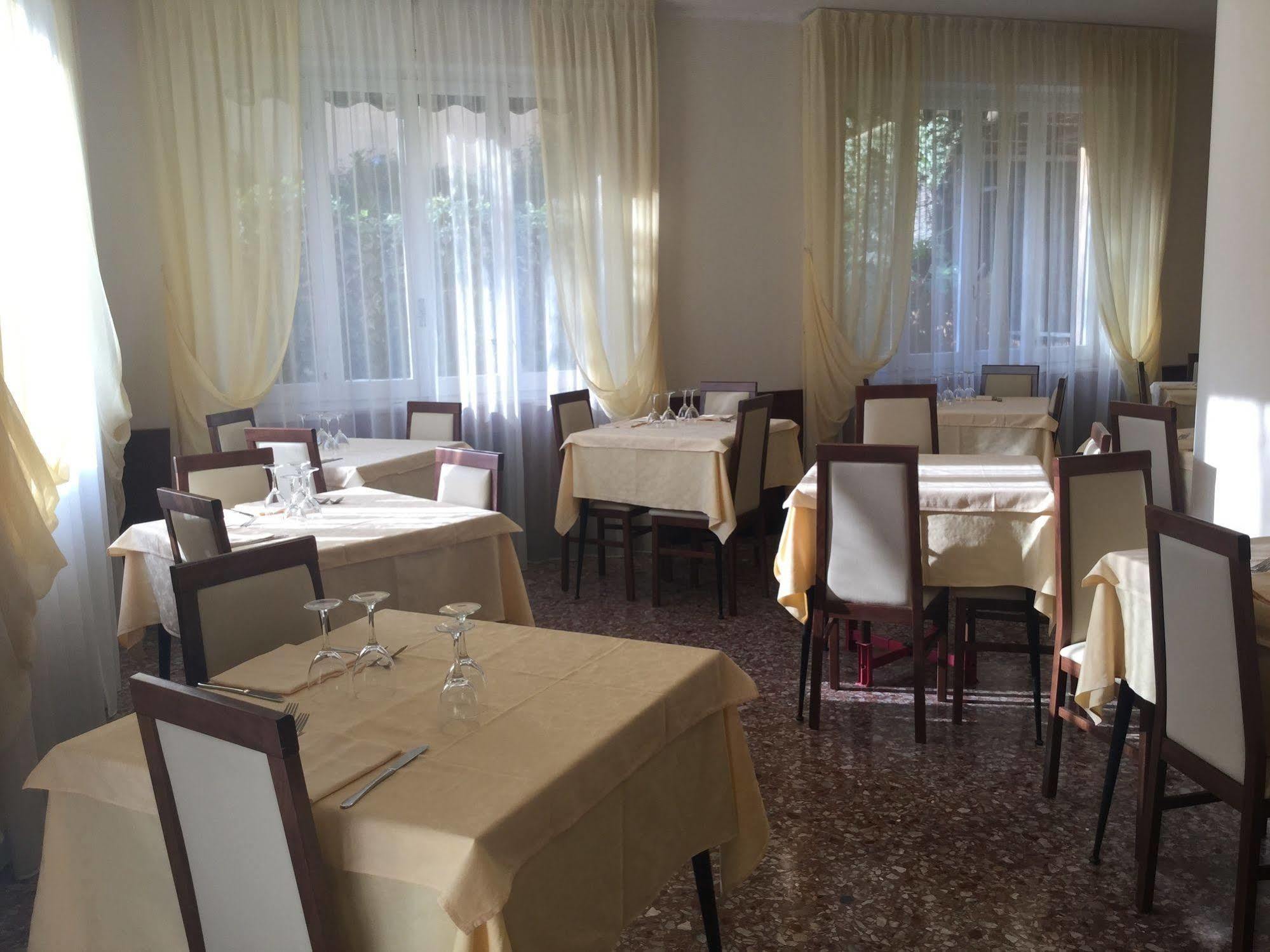 Albergo Adriana Celle Ligure Exterior foto