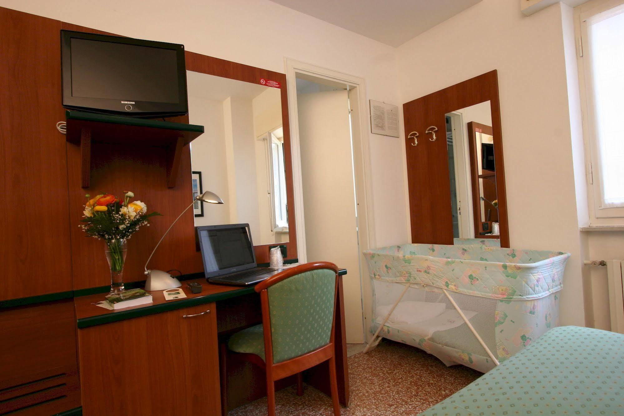 Albergo Adriana Celle Ligure Exterior foto